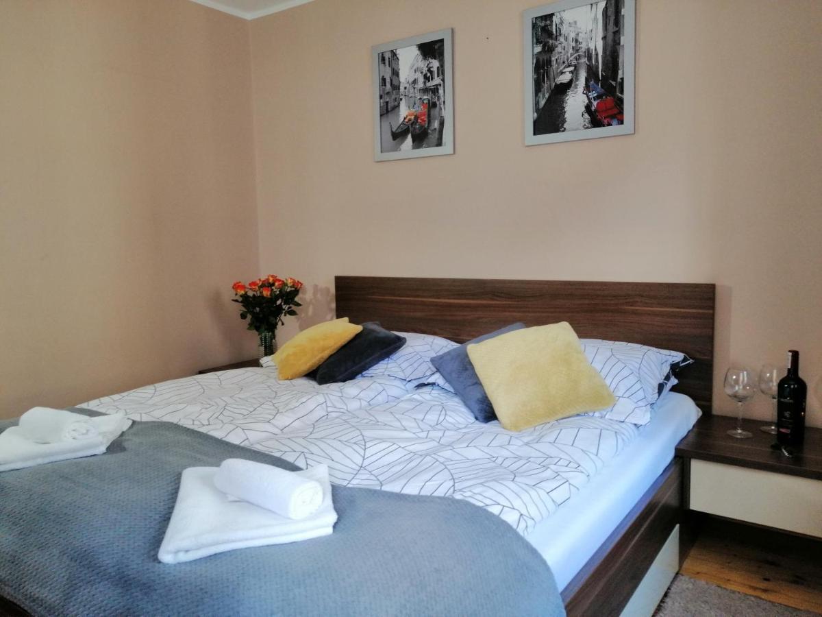 Cicha Przystan Apartament Starowka Lägenhet Kołobrzeg Exteriör bild