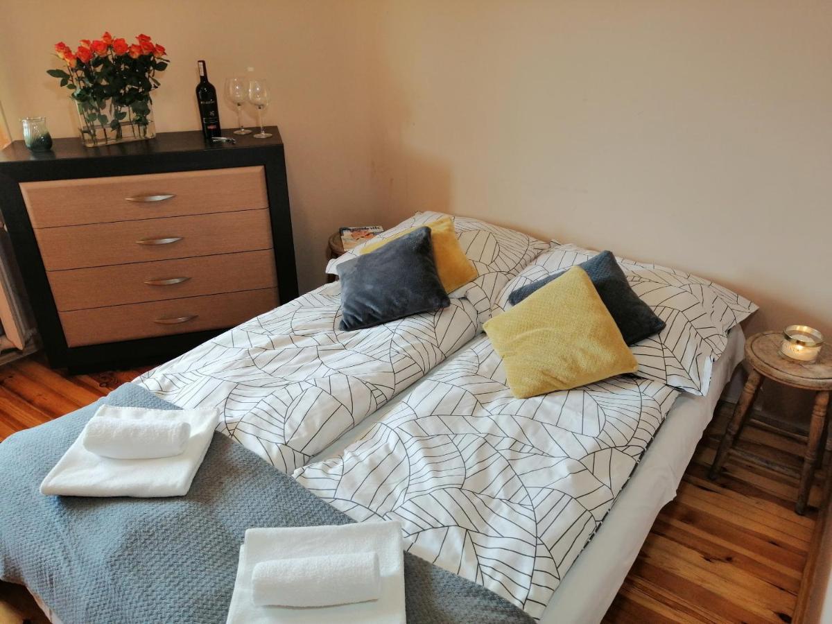 Cicha Przystan Apartament Starowka Lägenhet Kołobrzeg Exteriör bild